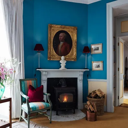 Vila Loughcrew House *