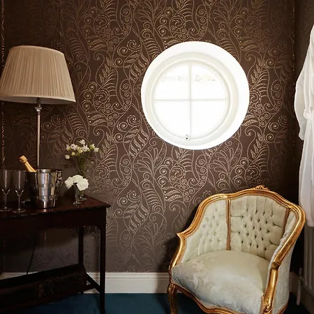 Vila Loughcrew House *